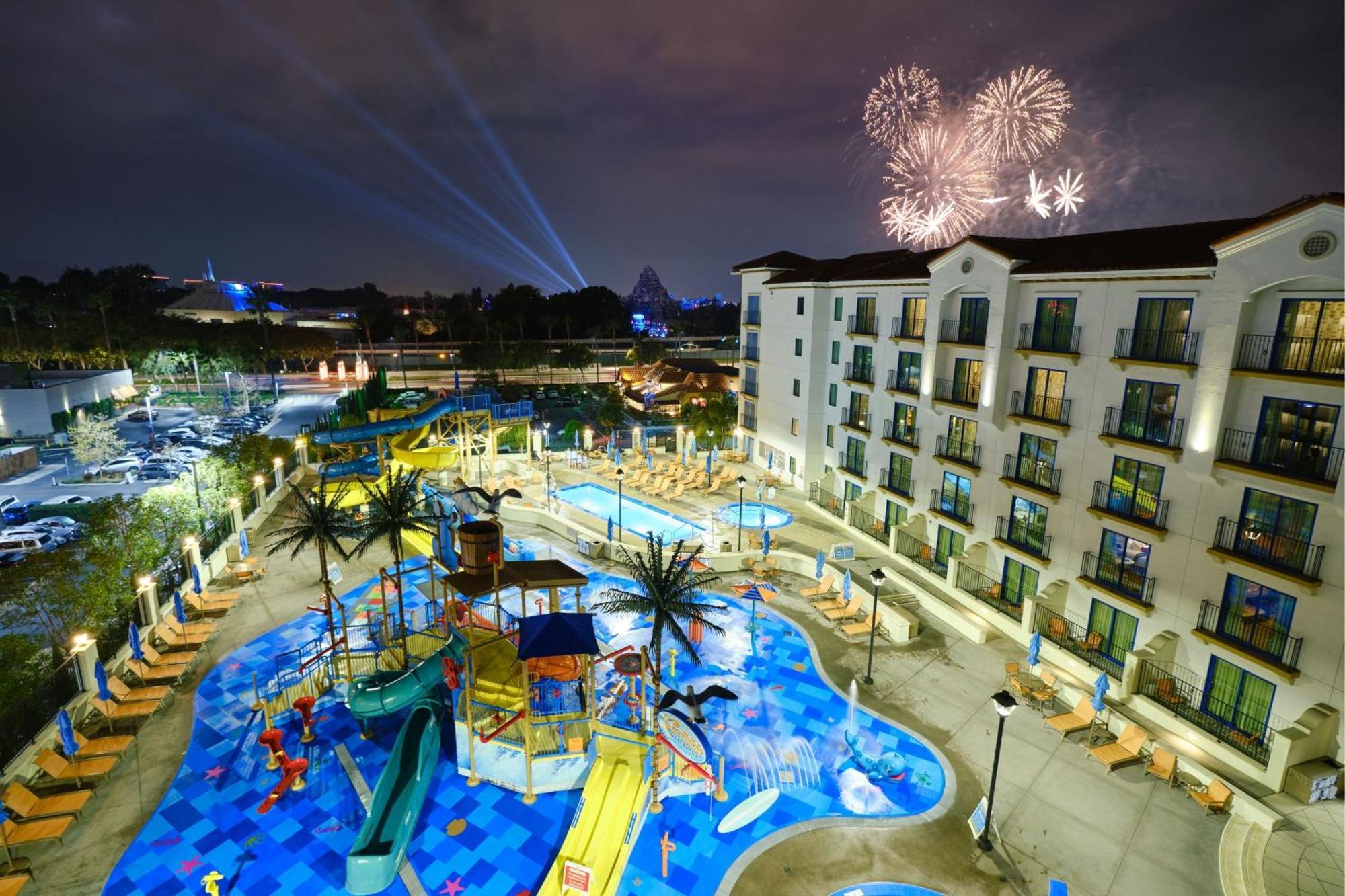 Courtyard Anaheim Theme Park Entrance Ξενοδοχείο Εξωτερικό φωτογραφία